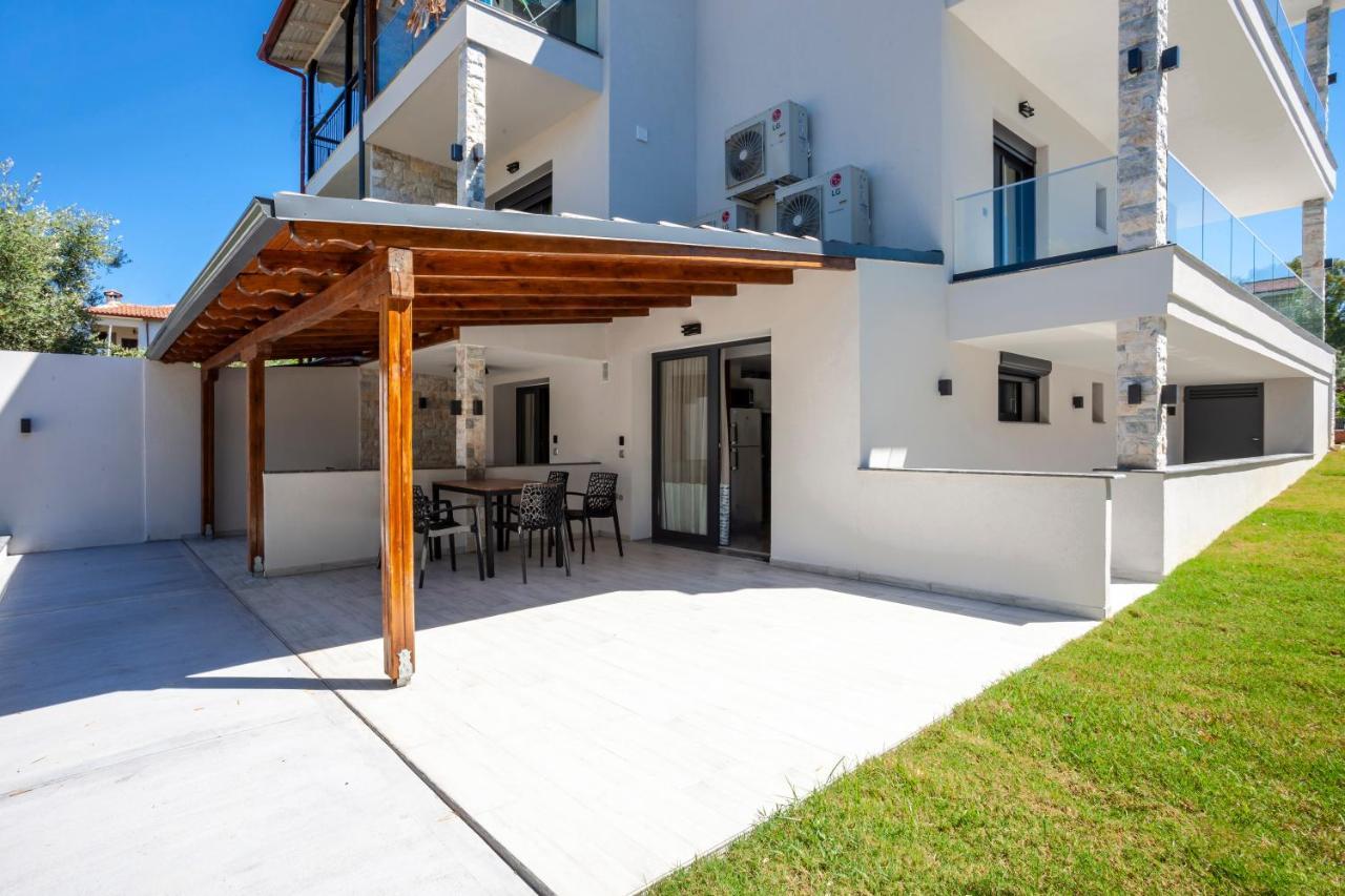 Olia Seaside Residence 120M From The Beach Pefkochori Dış mekan fotoğraf